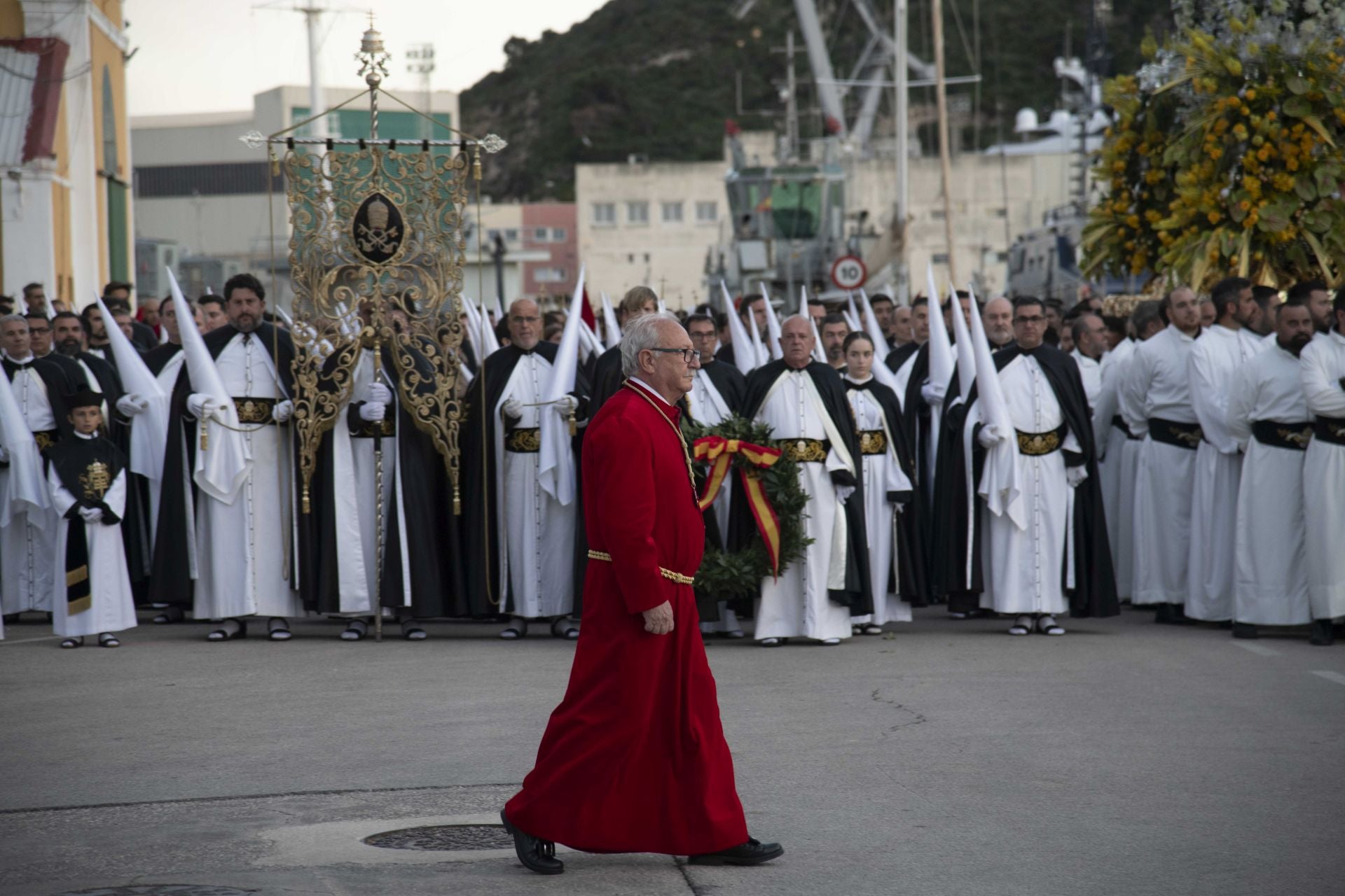Las imágenes de los traslados del Martes Santo en Cartagena