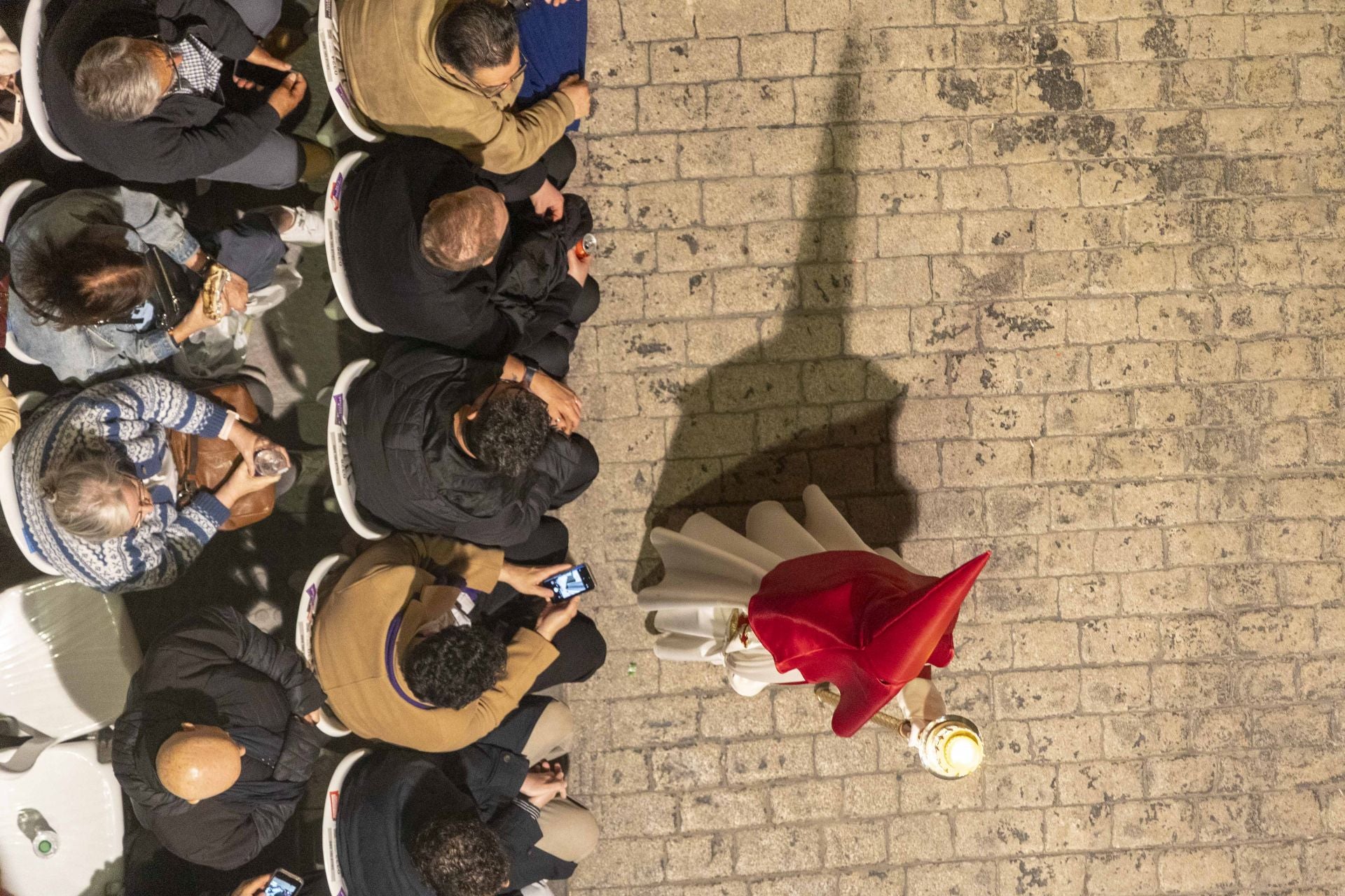 La procesión del Prendimiento de los californios, en imágenes