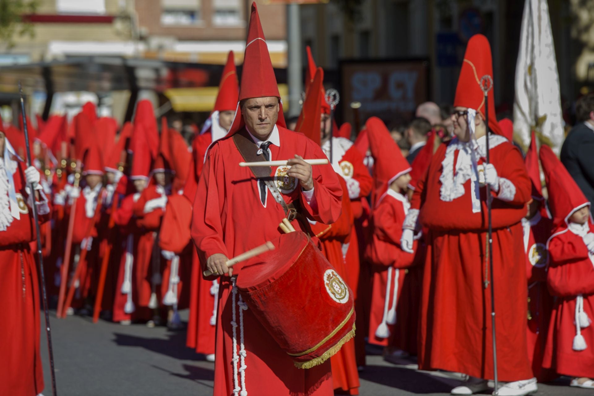 La procesión de los &#039;coloraos&#039;, en imágenes