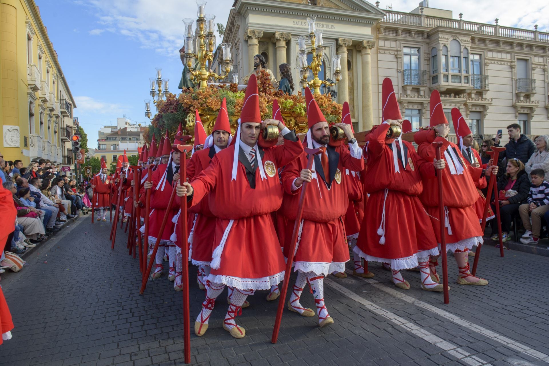 La procesión de los &#039;coloraos&#039;, en imágenes