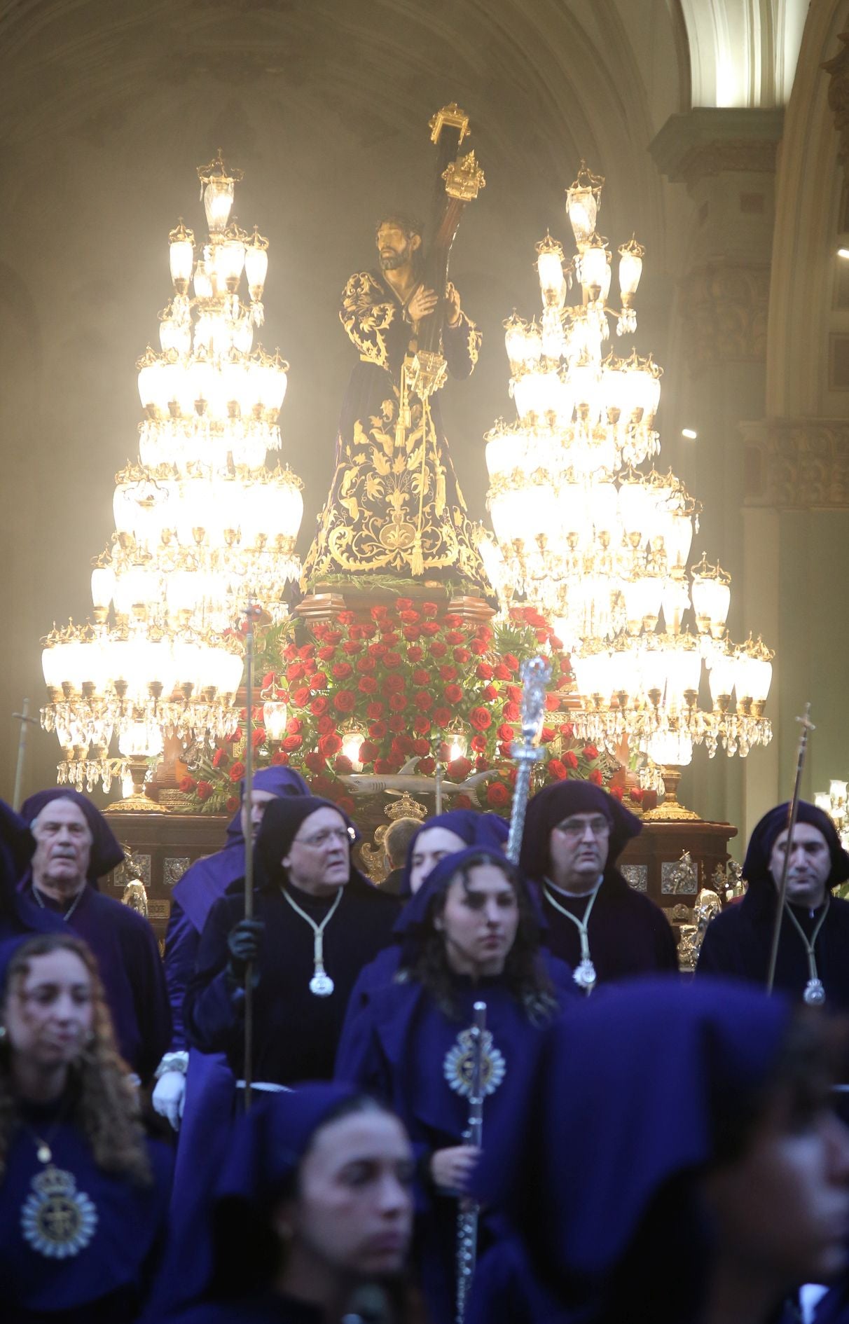 La procesión del Santo Entierro en Cartagena, en imágenes