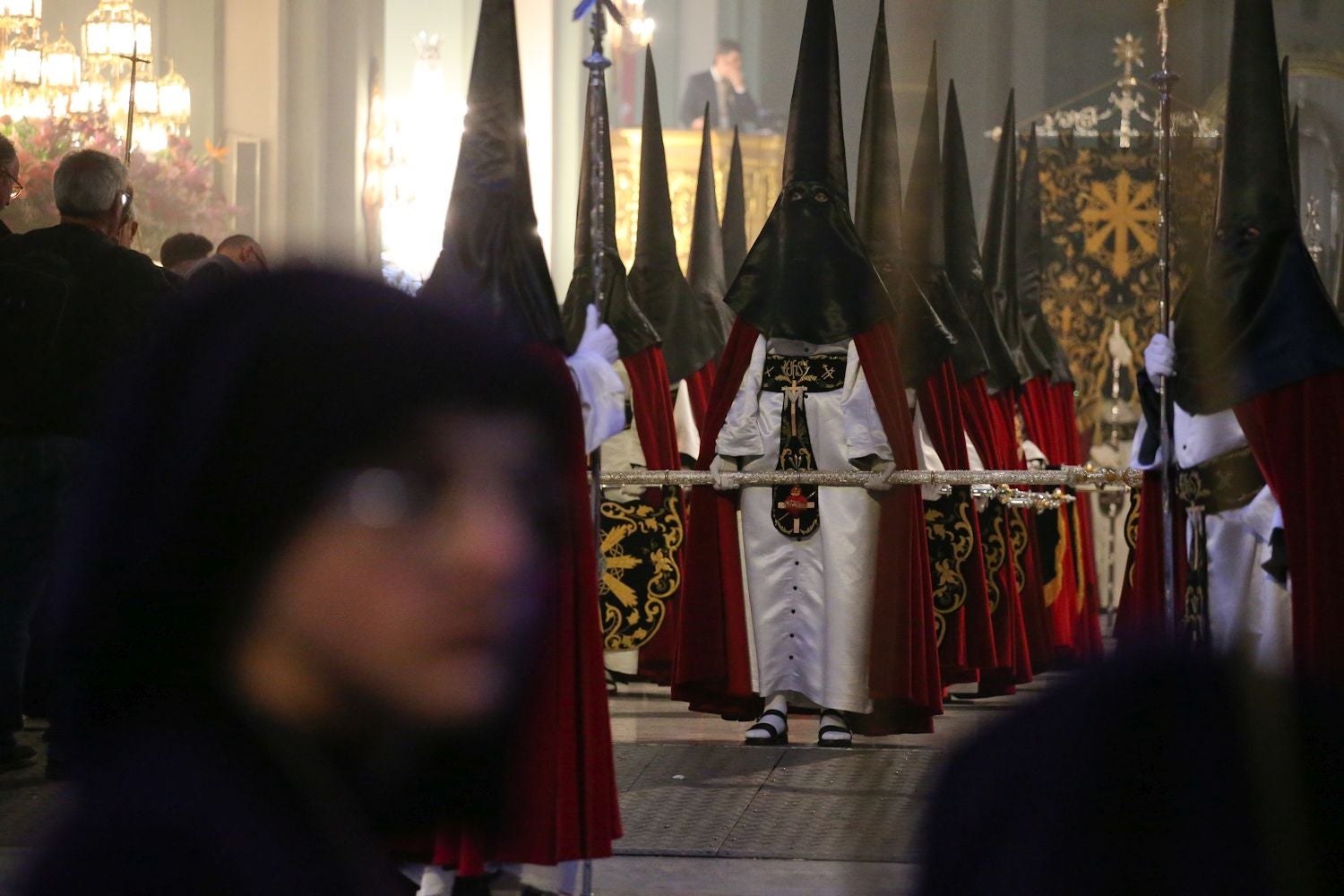 La procesión del Santo Entierro en Cartagena, en imágenes