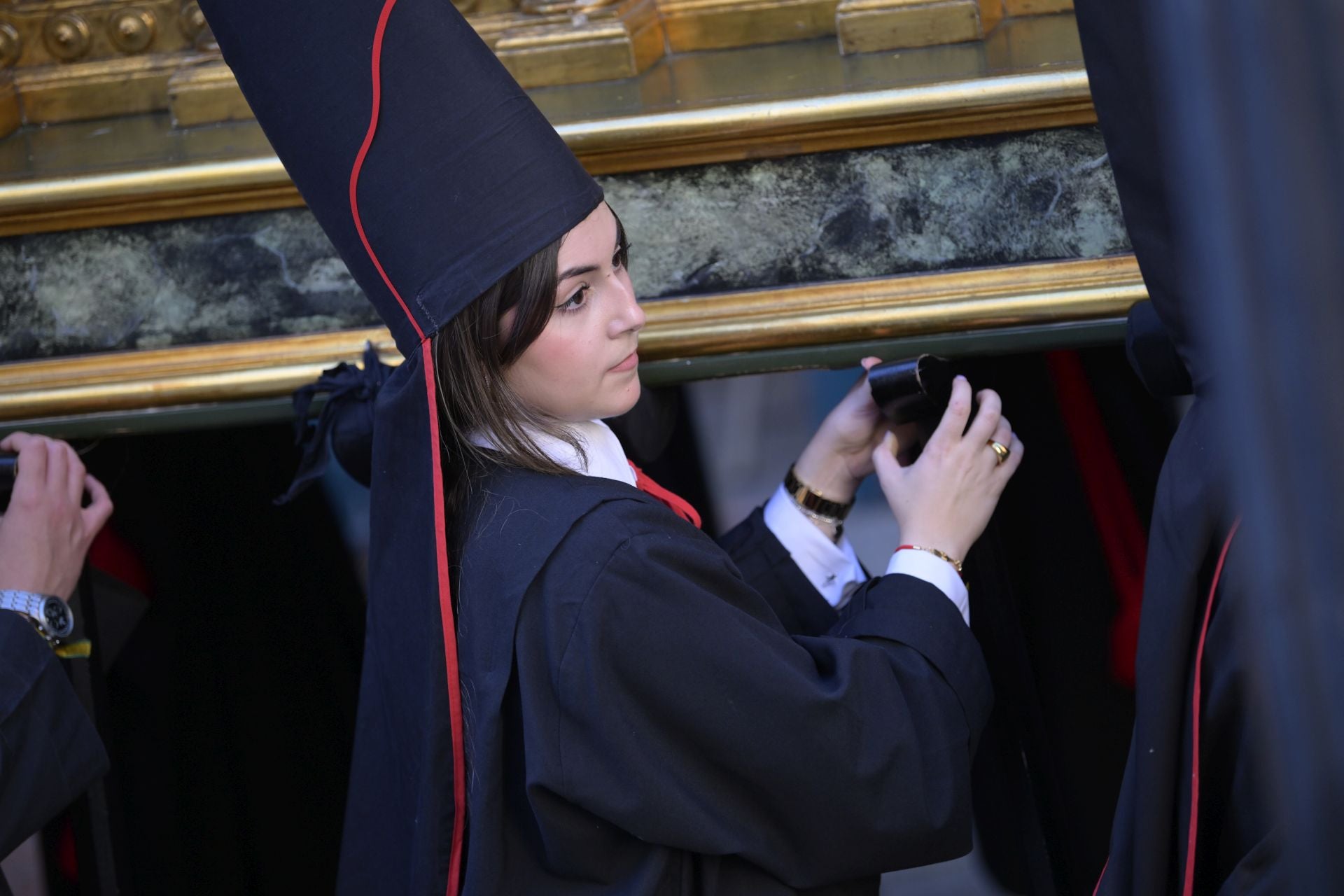 La procesión de la Soledad del Calvario en Murcia, en imágenes