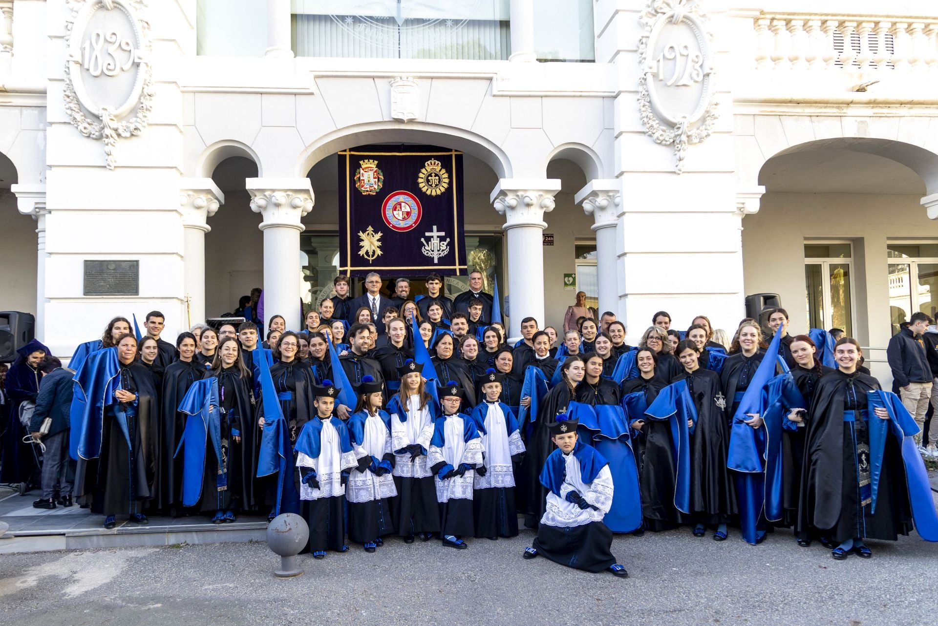 En imágenes, las procesiones de la Vera Cruz y las Santas Mujeres en Cartagena