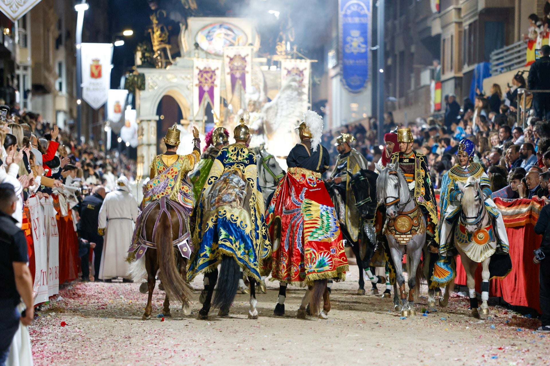 La procesión del Viernes Santo de Lorca, en imágenes