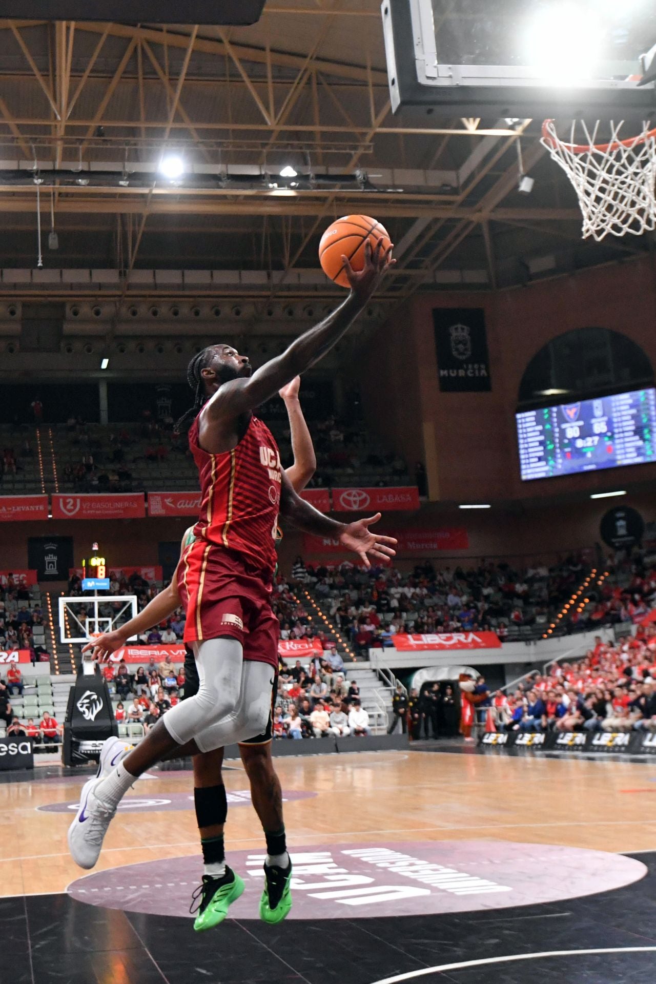 En imágenes, la victoria del UCAM Murcia ante Joventut