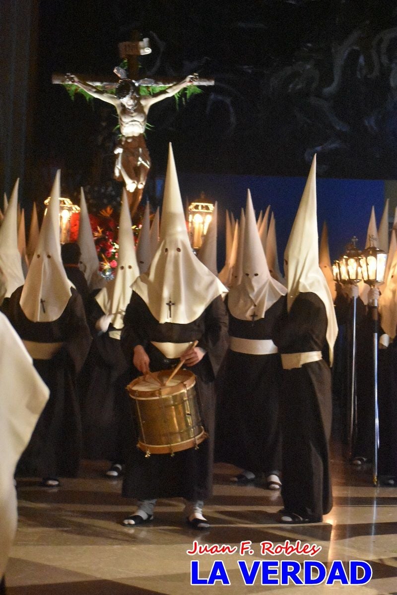 El Silencio inunda de solemnidad Caravaca de la Cruz en la noche de Jueves Santo