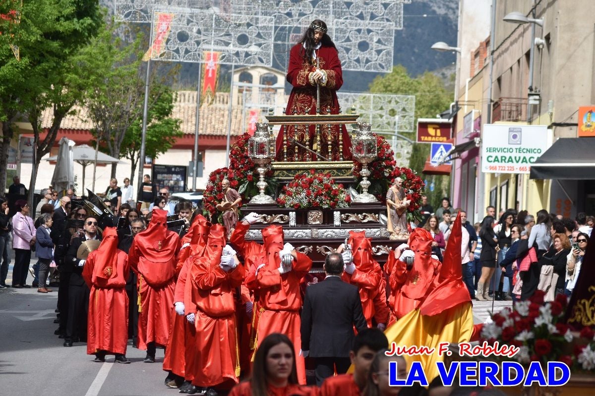 El Señor del Balcón abre la procesión del Encuentro en Caravaca de la Cruz