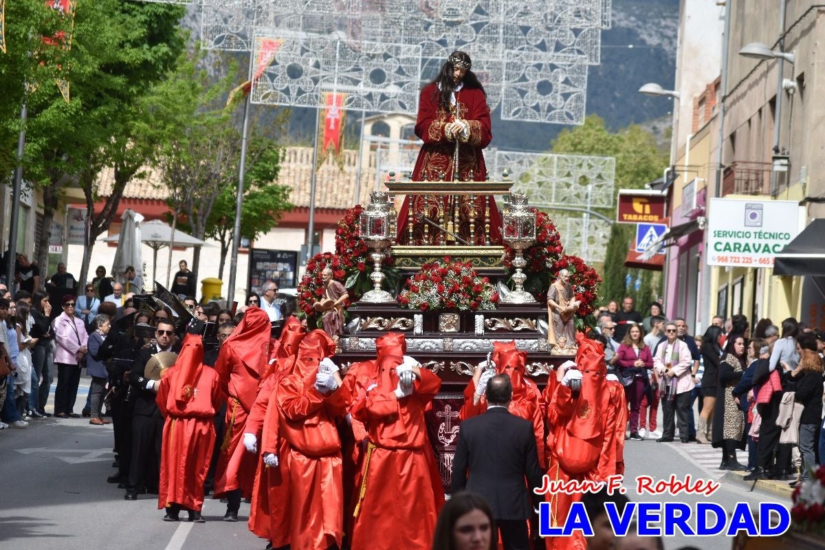 El Señor del Balcón abre la procesión del Encuentro en Caravaca de la Cruz