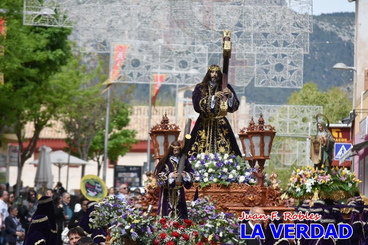 Nuestro Padre Jesús Nazareno se pasea como «El Señor de Caravaca» en Viernes Santo