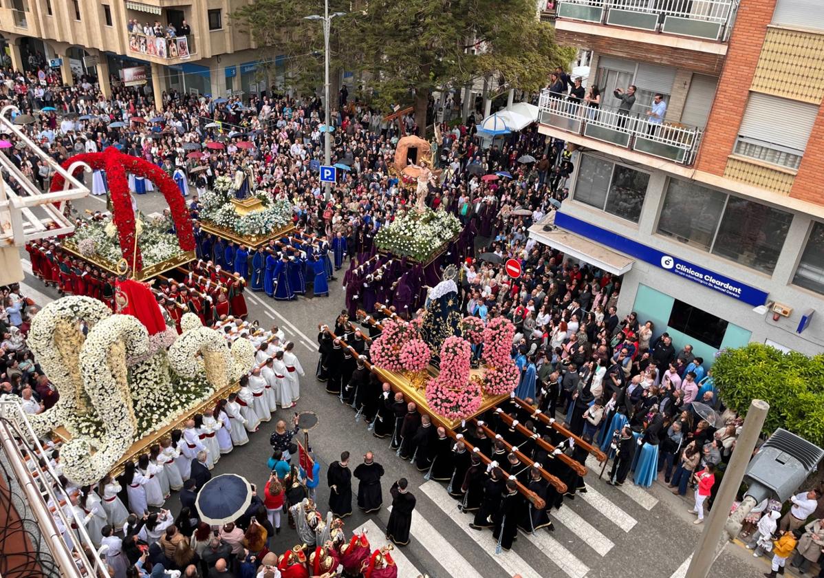 La procesión del encuentro se suspende en alhama de murcia por un fuerte chaparrón | la verdad