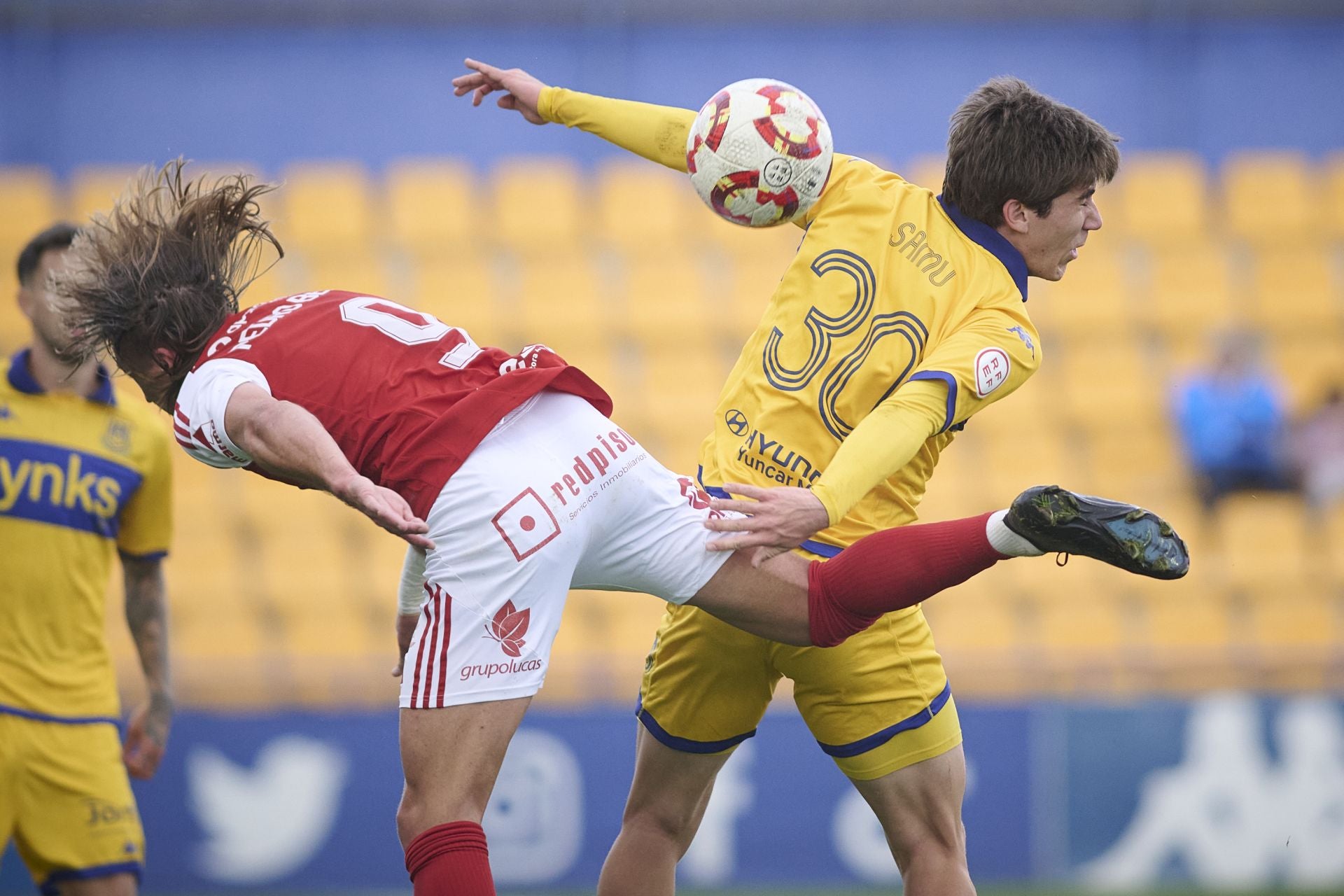La derrota del Real Murcia frente al Alcorcón, en imágenes