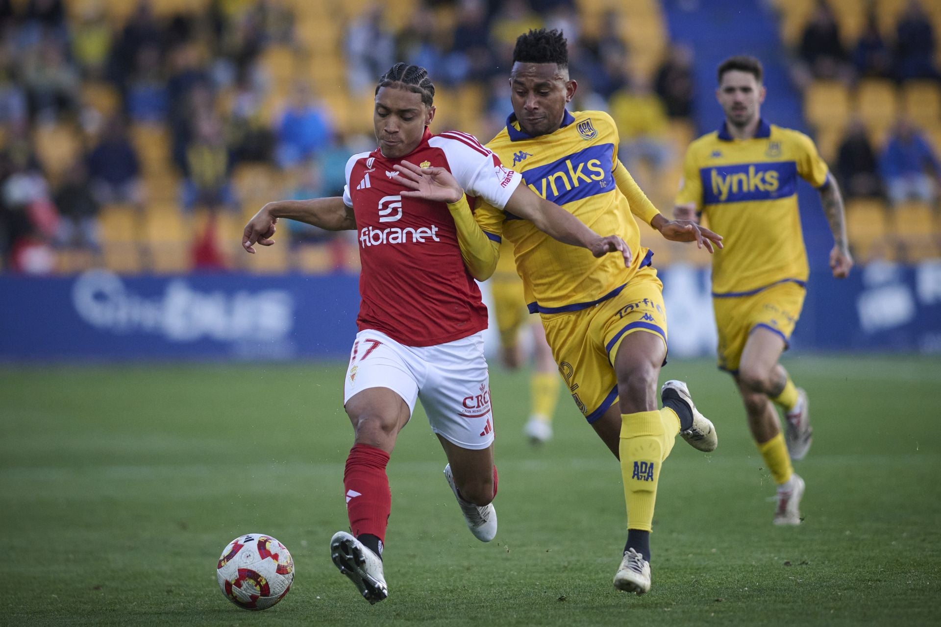 La derrota del Real Murcia frente al Alcorcón, en imágenes