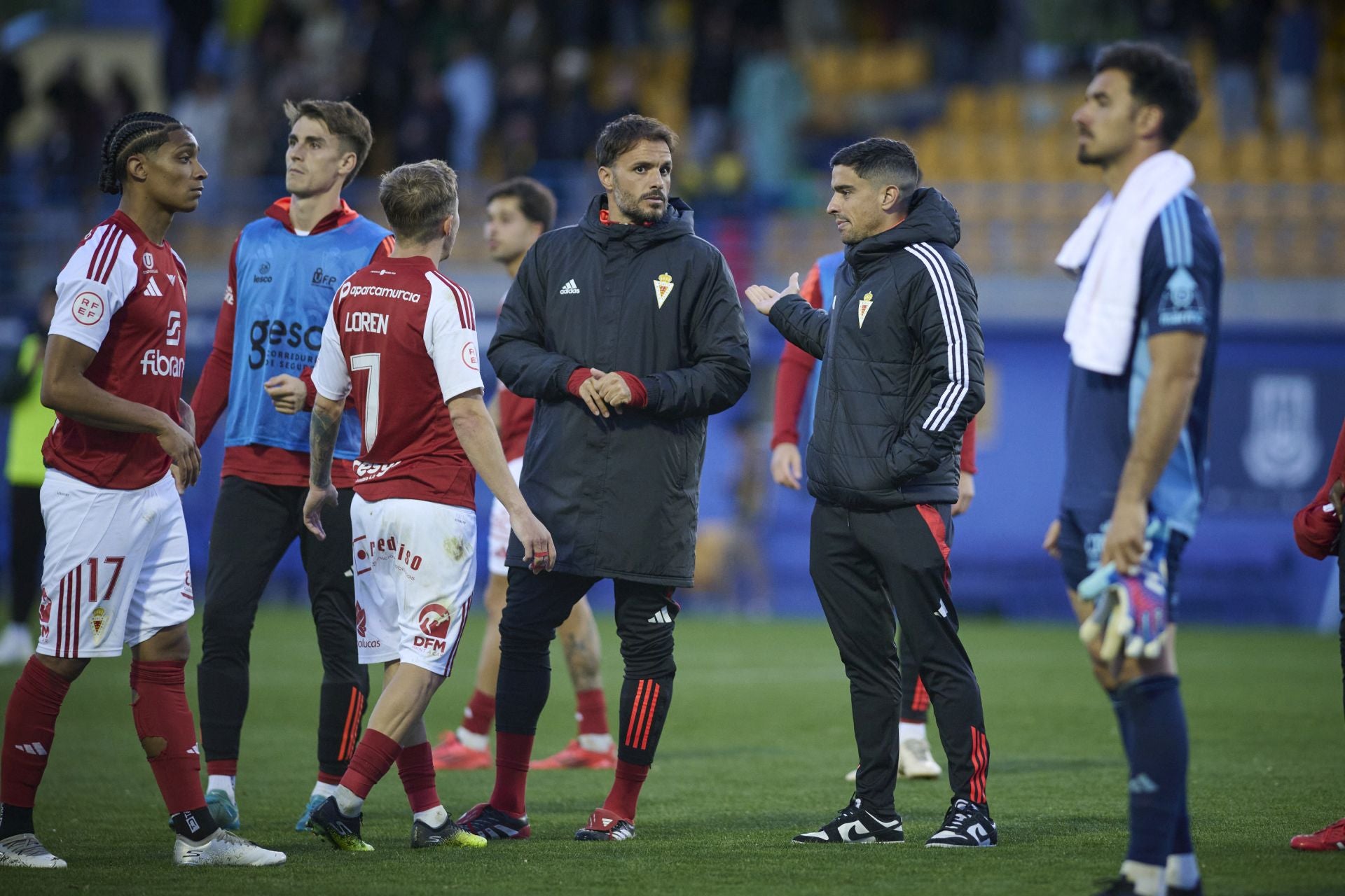 La derrota del Real Murcia frente al Alcorcón, en imágenes