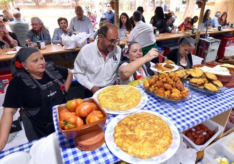 La inauguración de los ventorrillos este domingo.