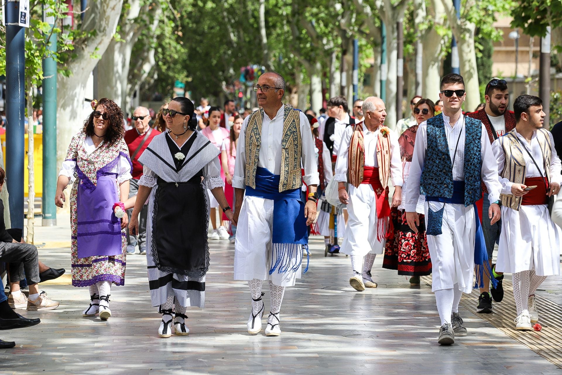 En imágenes, los huertanos inundan las calles del centro de Murcia
