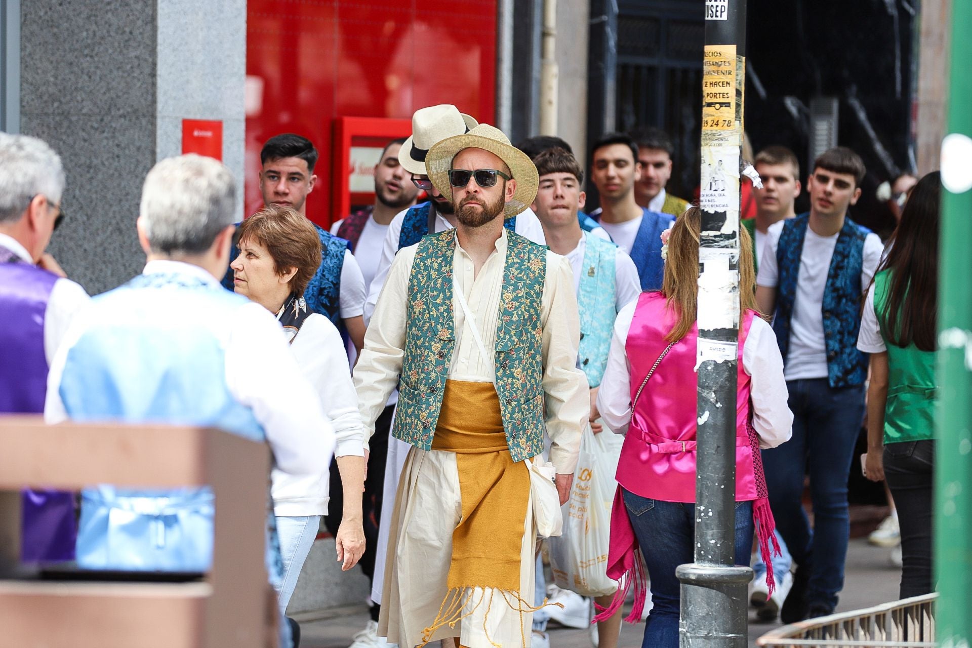 En imágenes, los huertanos inundan las calles del centro de Murcia