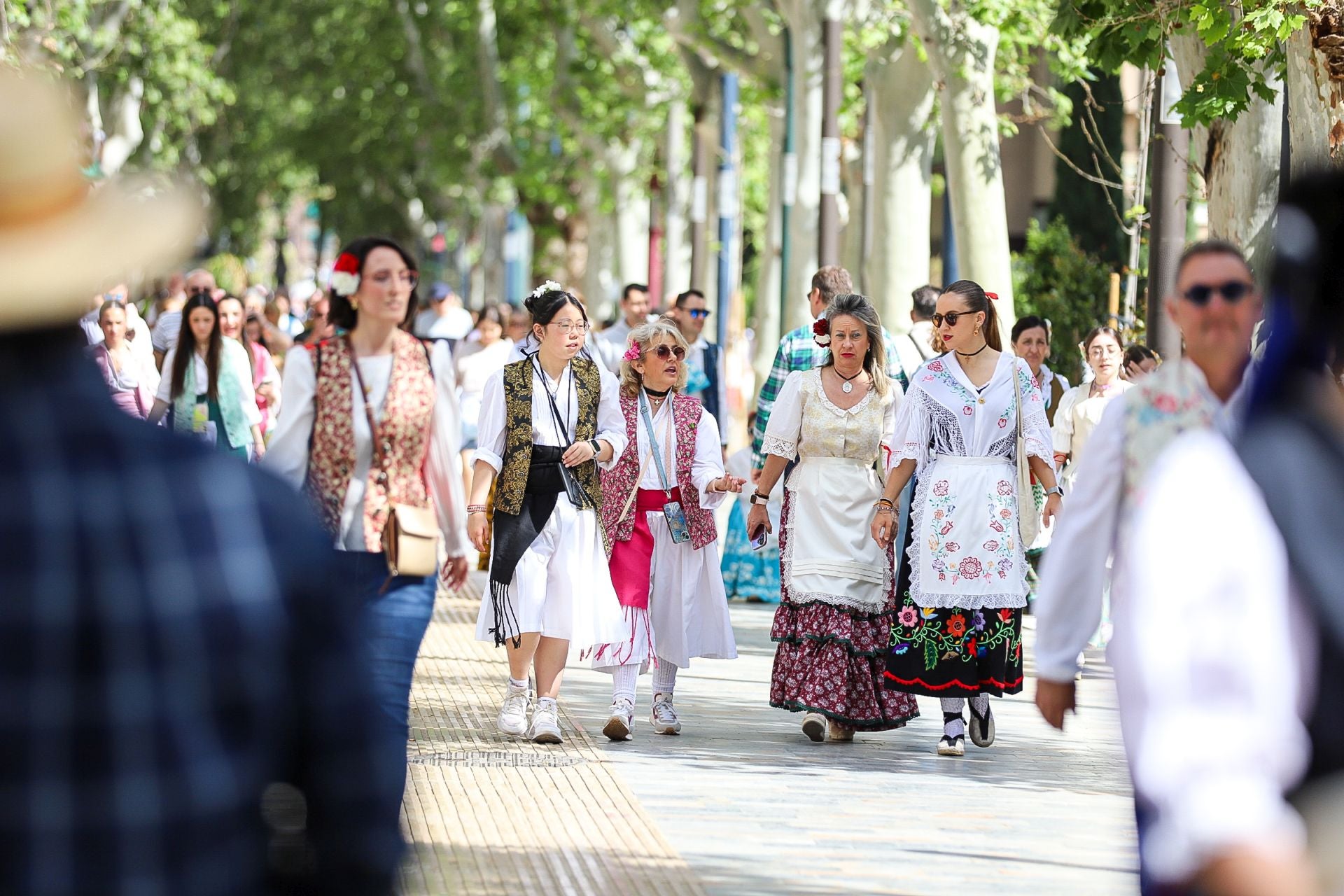 En imágenes, los huertanos inundan las calles del centro de Murcia