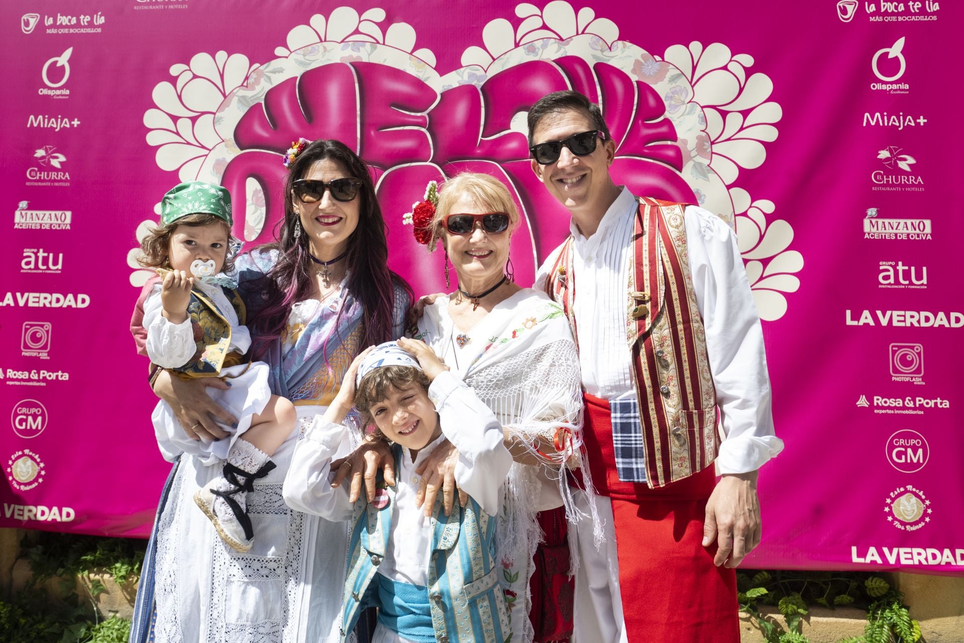 El &#039;Glambot&#039; de LA VERDAD y Photoflash Events en el Bando de la Huerta, en imágenes