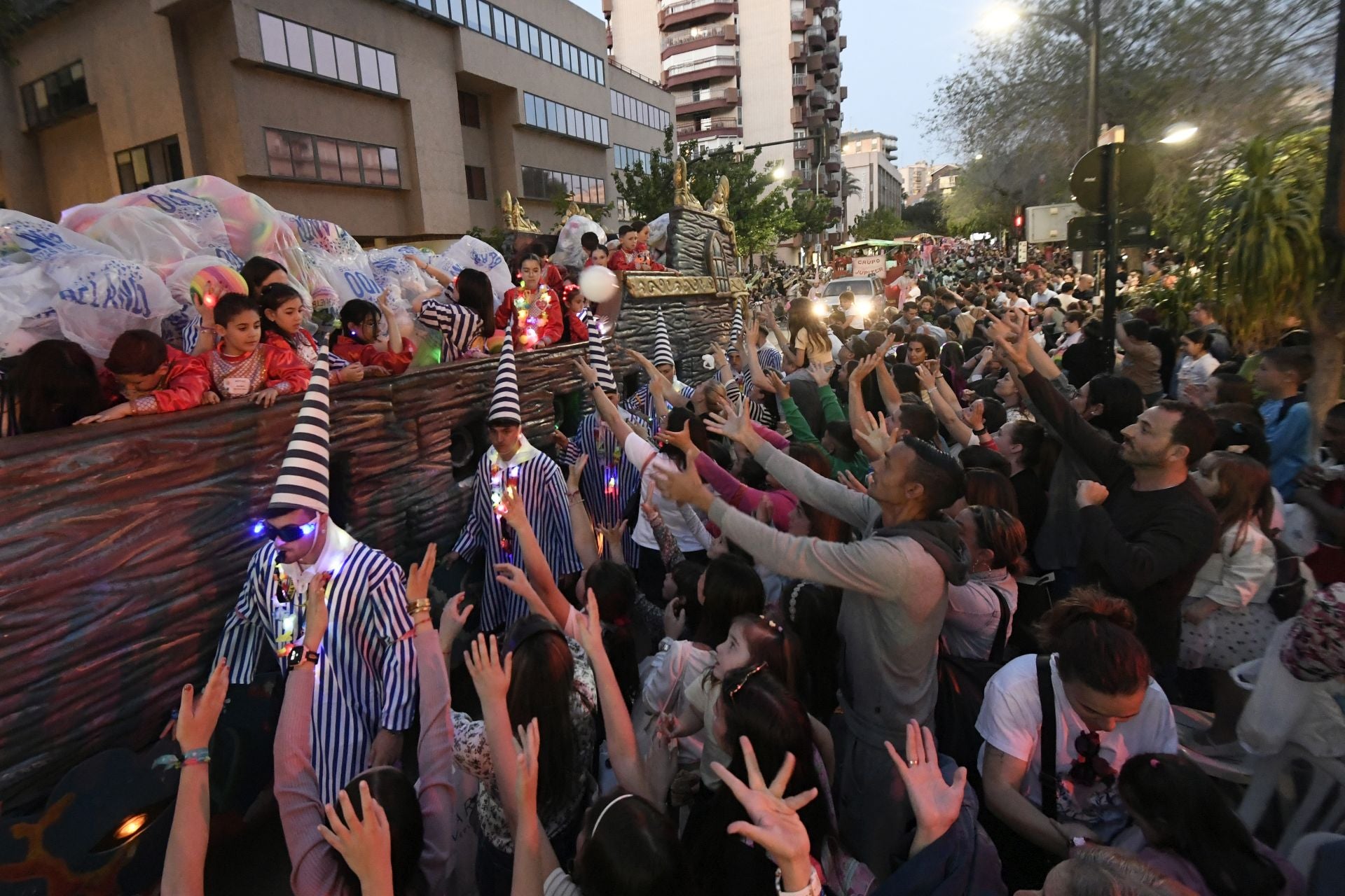 Las imágenes del Entierro Infantil en Murcia
