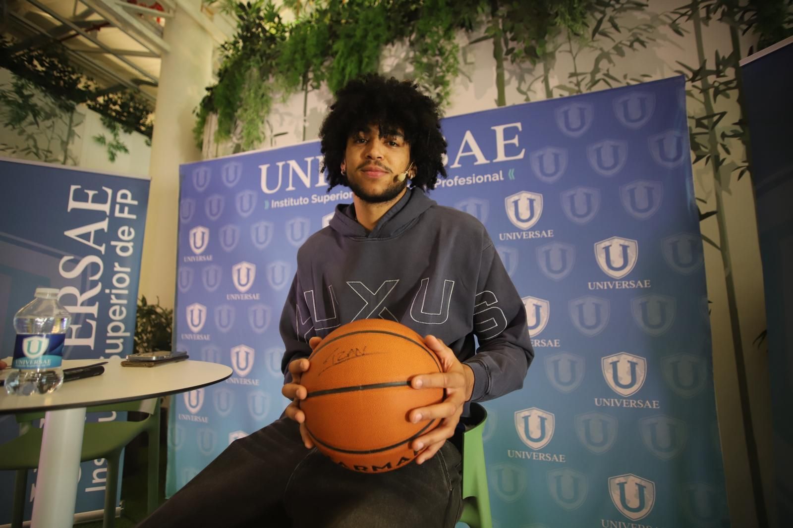 Izan Almansa confirma su candidatura al Draft de la NBA