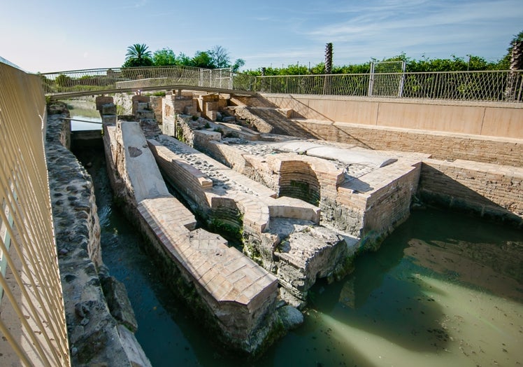 Estructuras de los antiguos molinos en Los Canalaos.