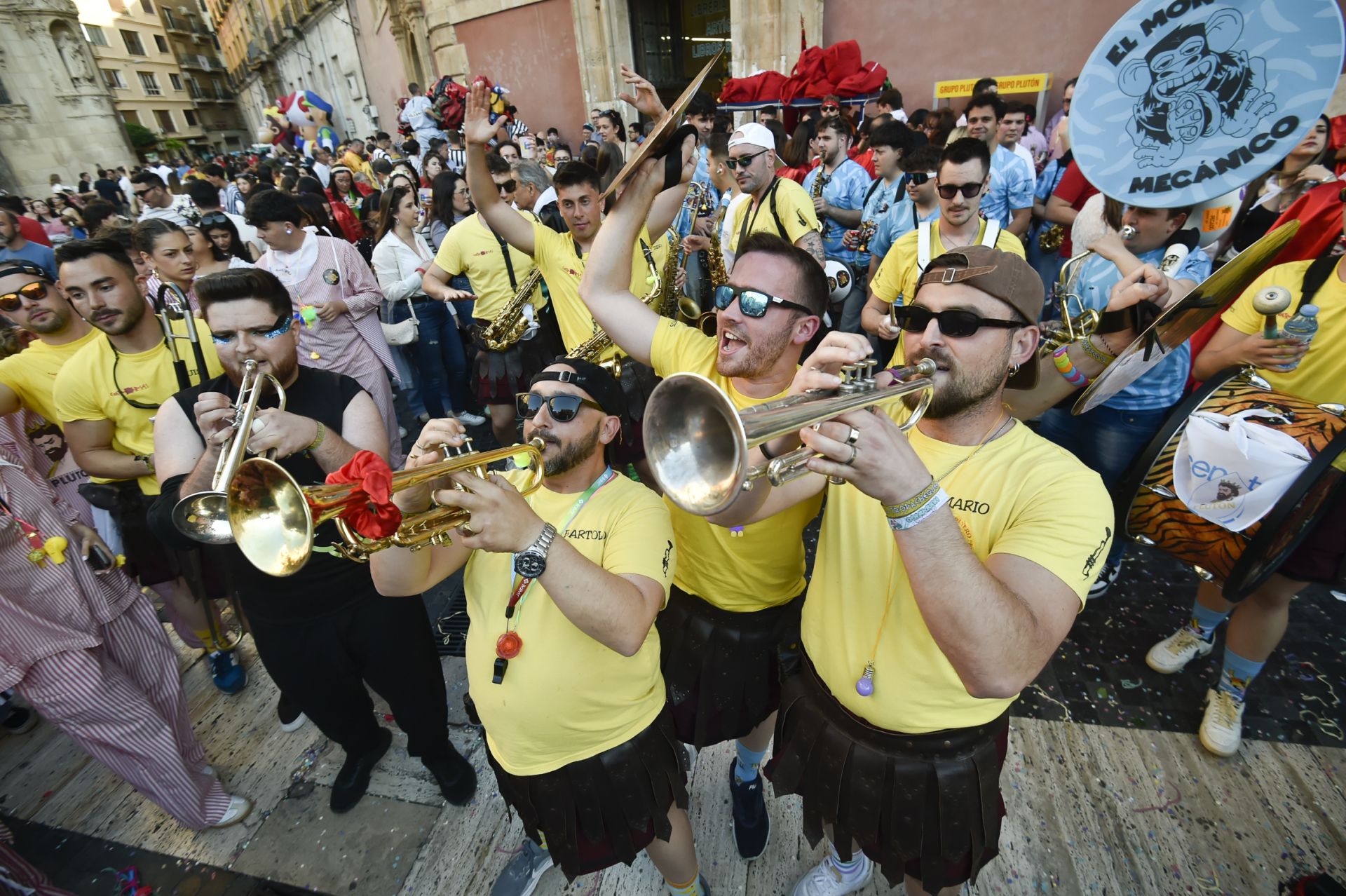 El desfile de la llegada de la Sardina a Murcia, en imágenes