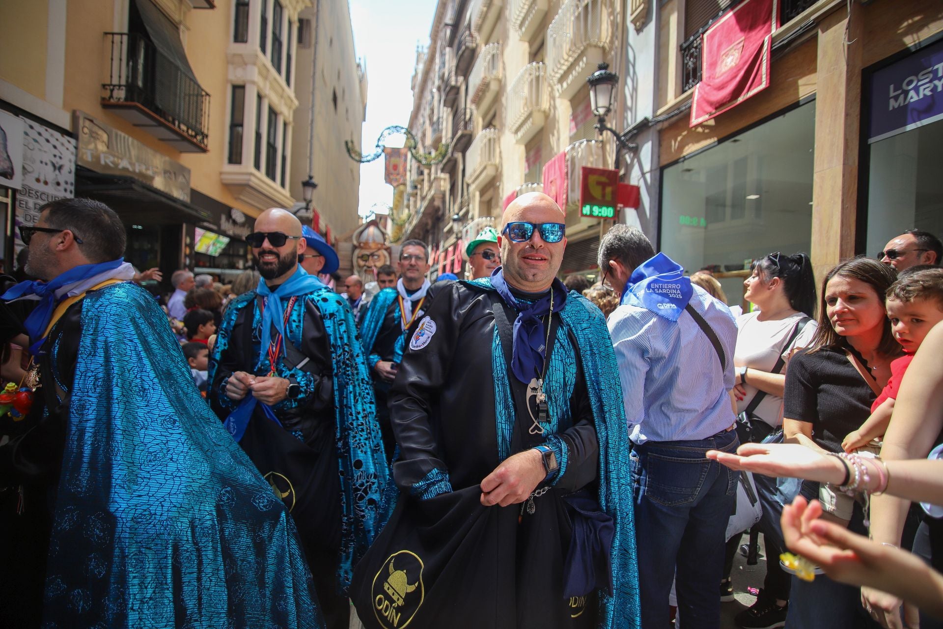El penúltimo desfile antes de la quema de la Sardina, en imágenes