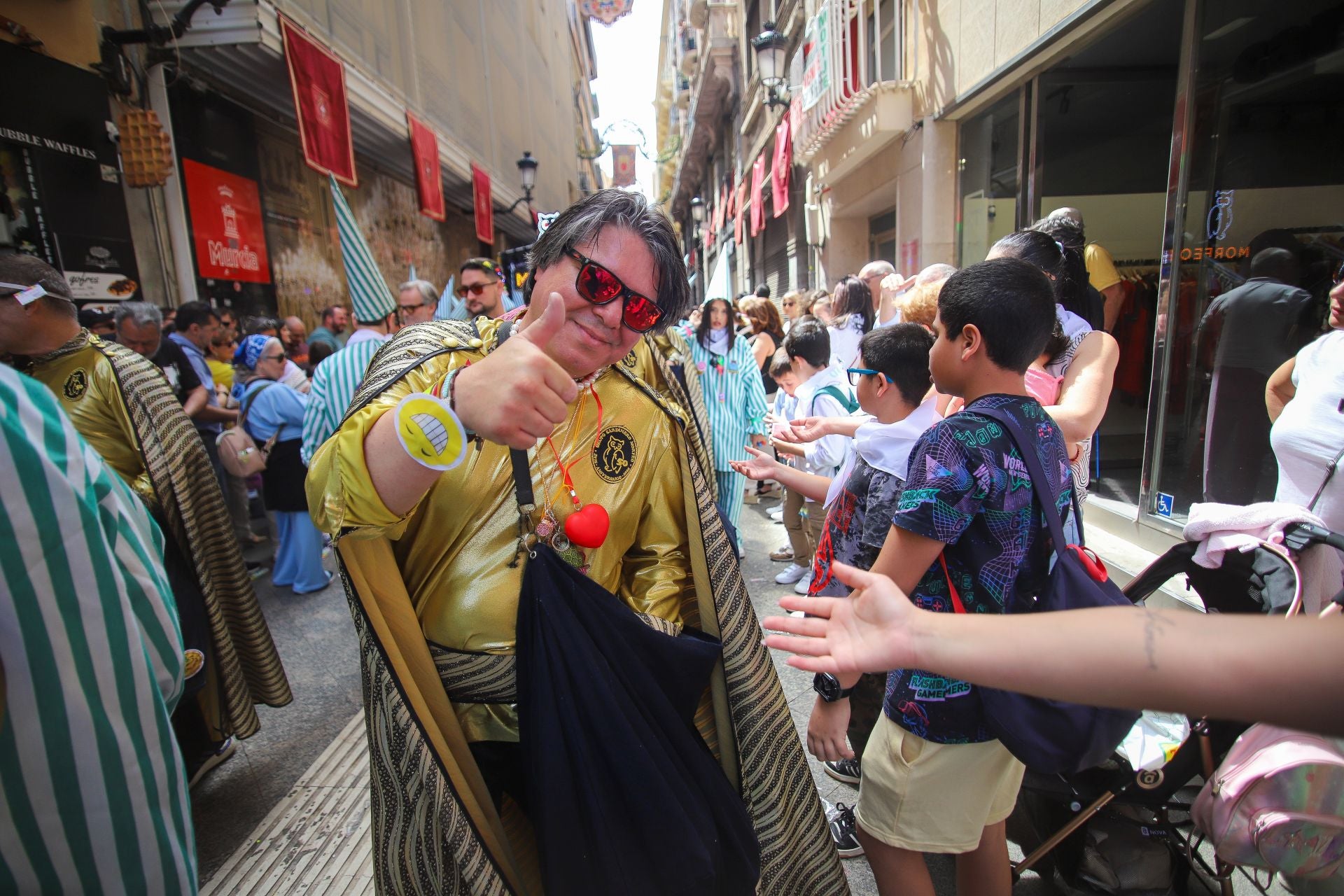 El penúltimo desfile antes de la quema de la Sardina, en imágenes