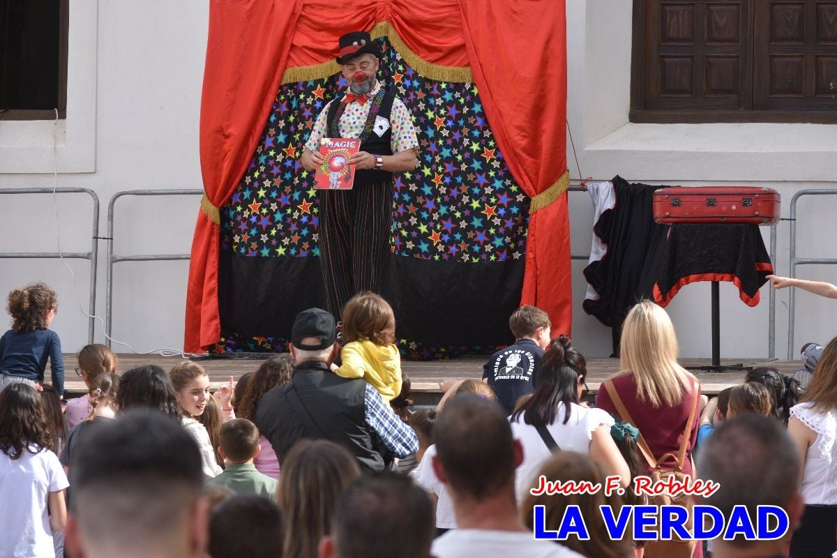 Imágenes de los Juegos Infantiles en la placeta del Santo de Caravaca de la Cruz