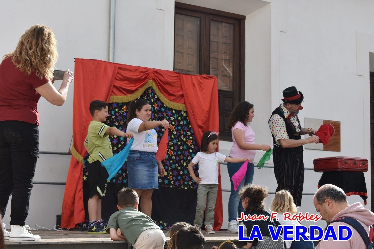 Imágenes de los Juegos Infantiles en la placeta del Santo de Caravaca de la Cruz