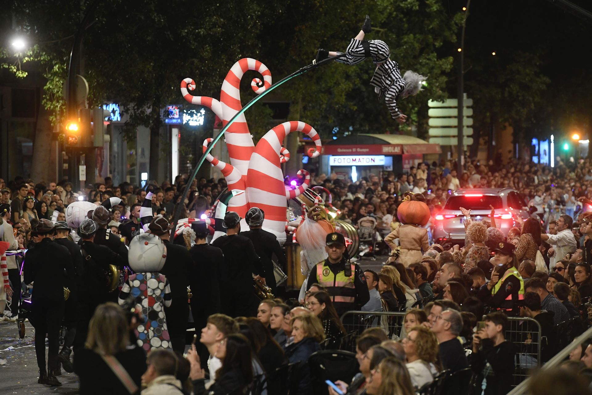 Las imágenes del desfile del Entierro de la Sardina de Murcia