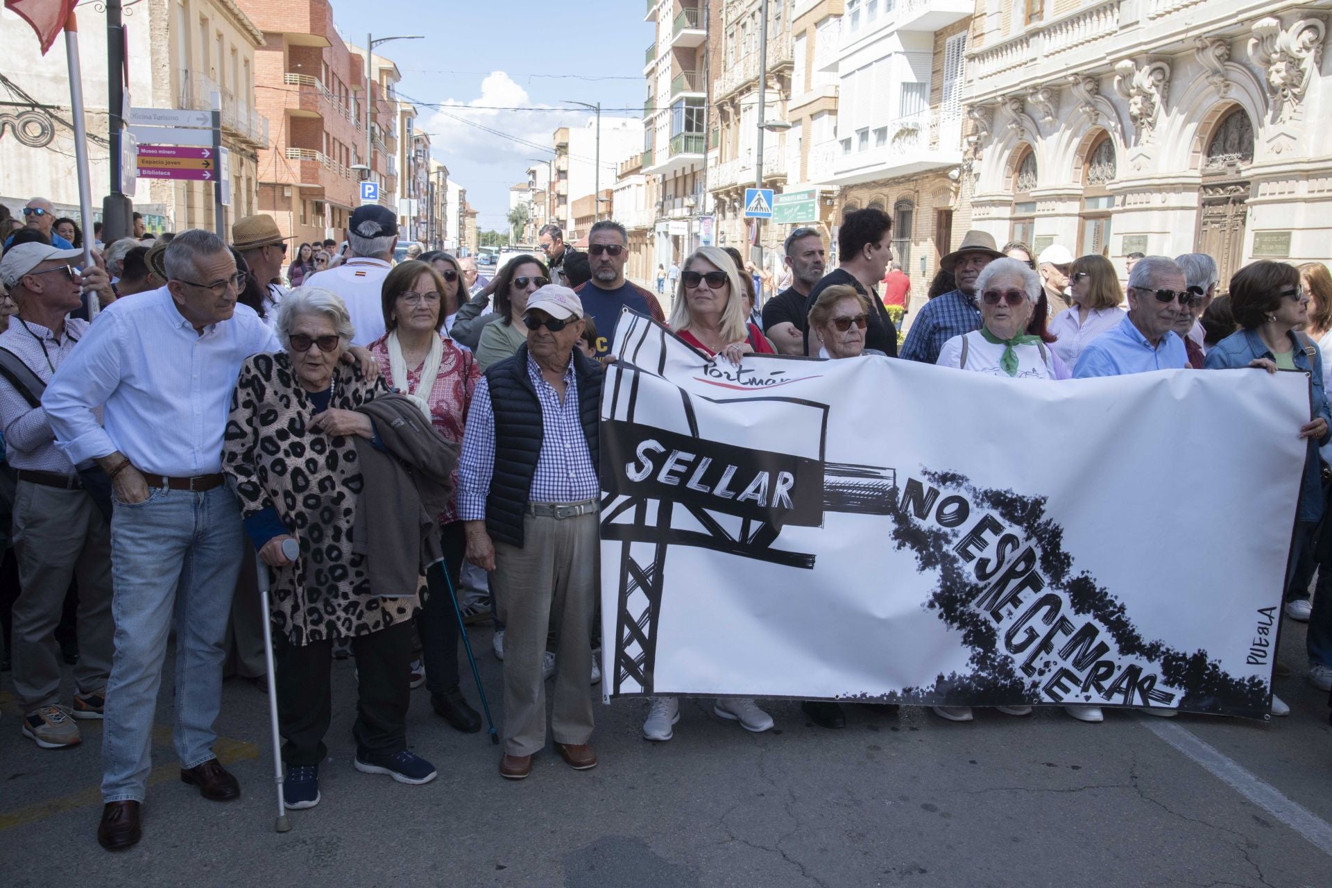 La concentración en La Unión contra el sellado de Portmán, en imágenes