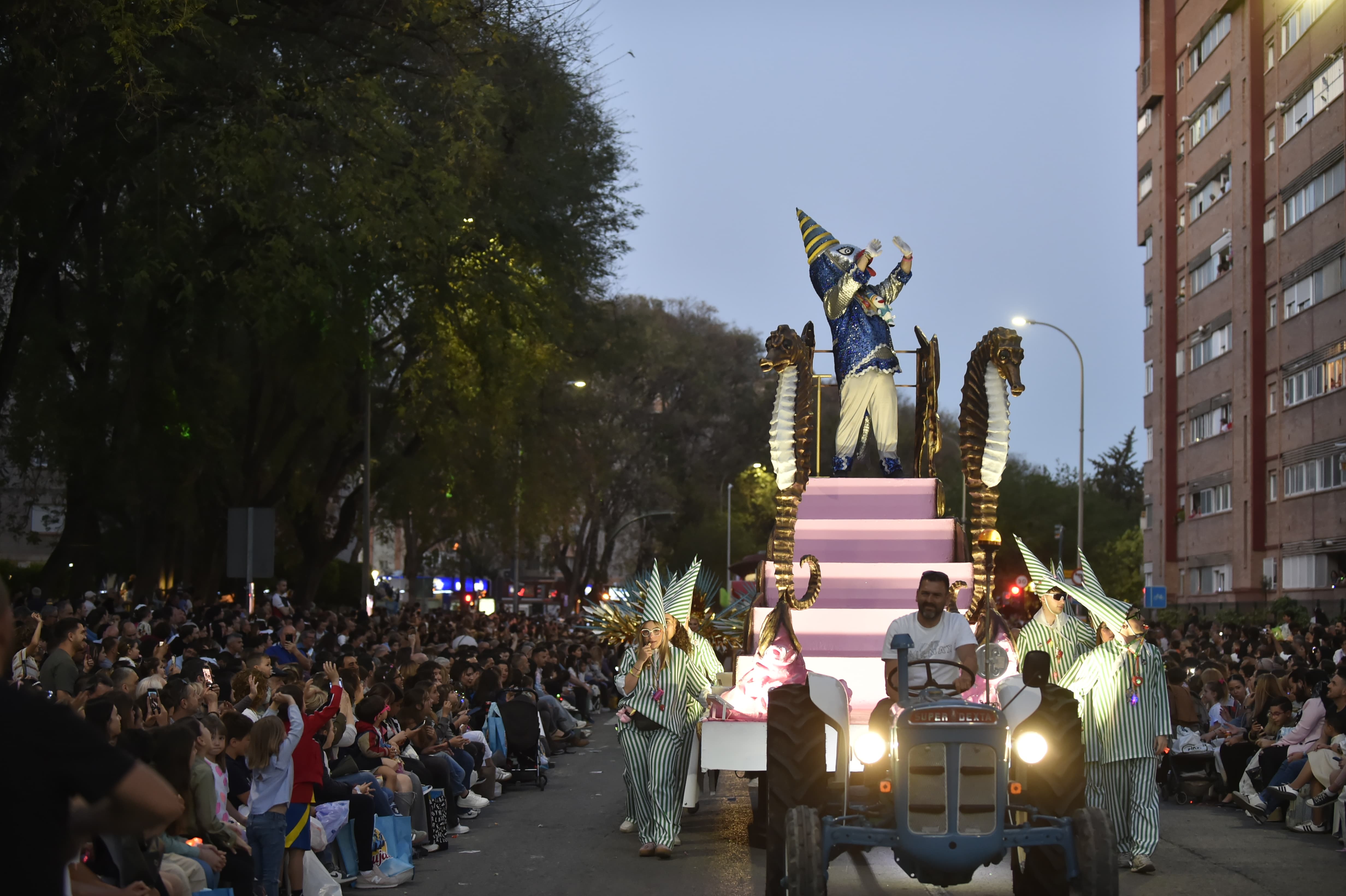 Las imágenes del desfile del Entierro de la Sardina de Murcia
