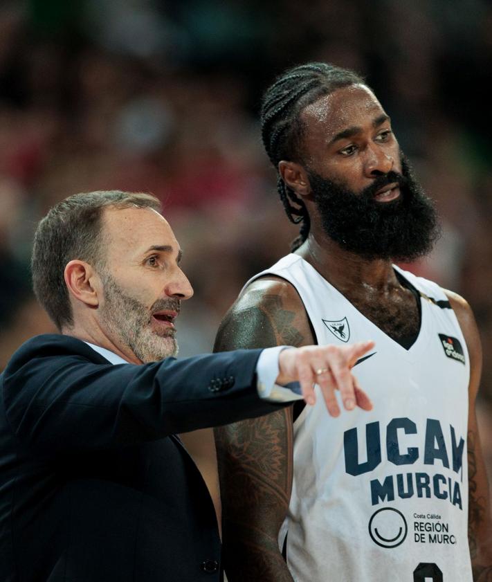 Imagen secundaria 2 - El UCAM escapa vivo de Bilbao e iguala su récord de victorias fuera de casa