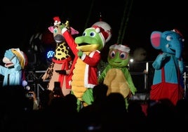Uno de los espectáculos en vivo de La Pandilla de Drilo en la plaza Circular de Murcia en 2023.