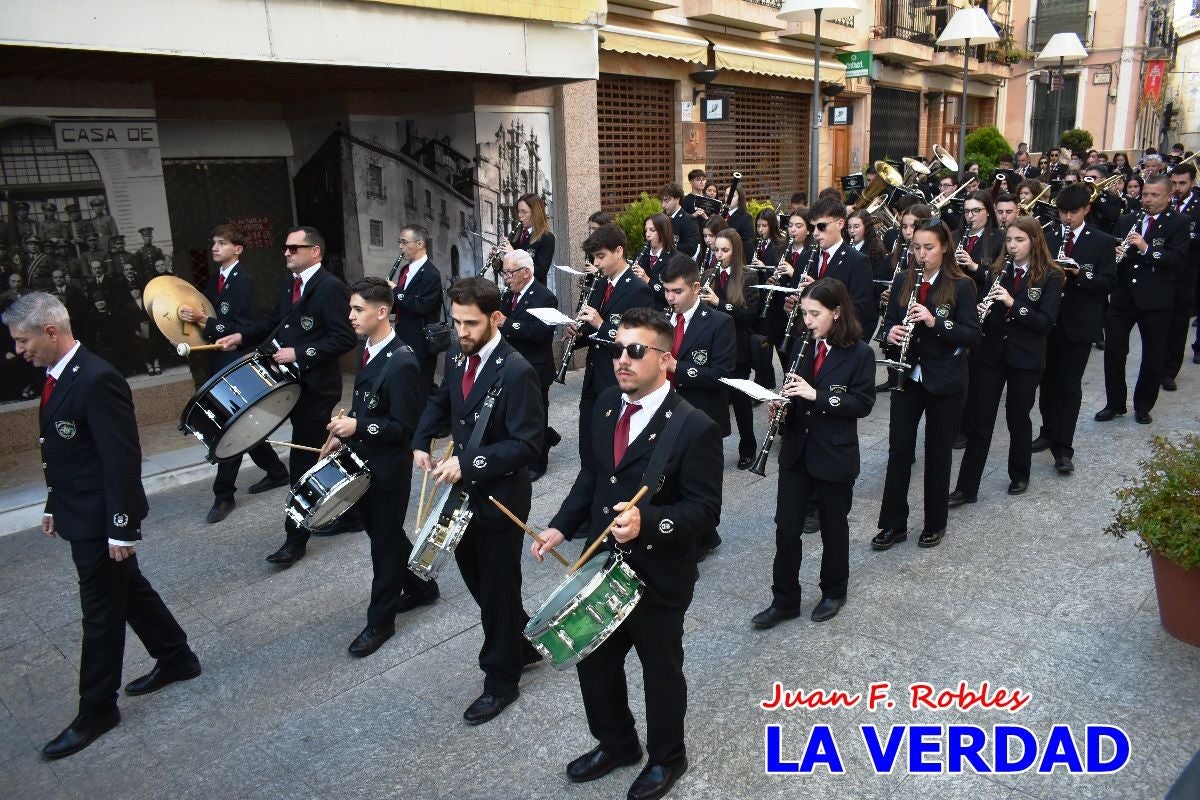 Imágenes del pasacalles previo al Pregón de Fiestas de Caravaca de la Cruz