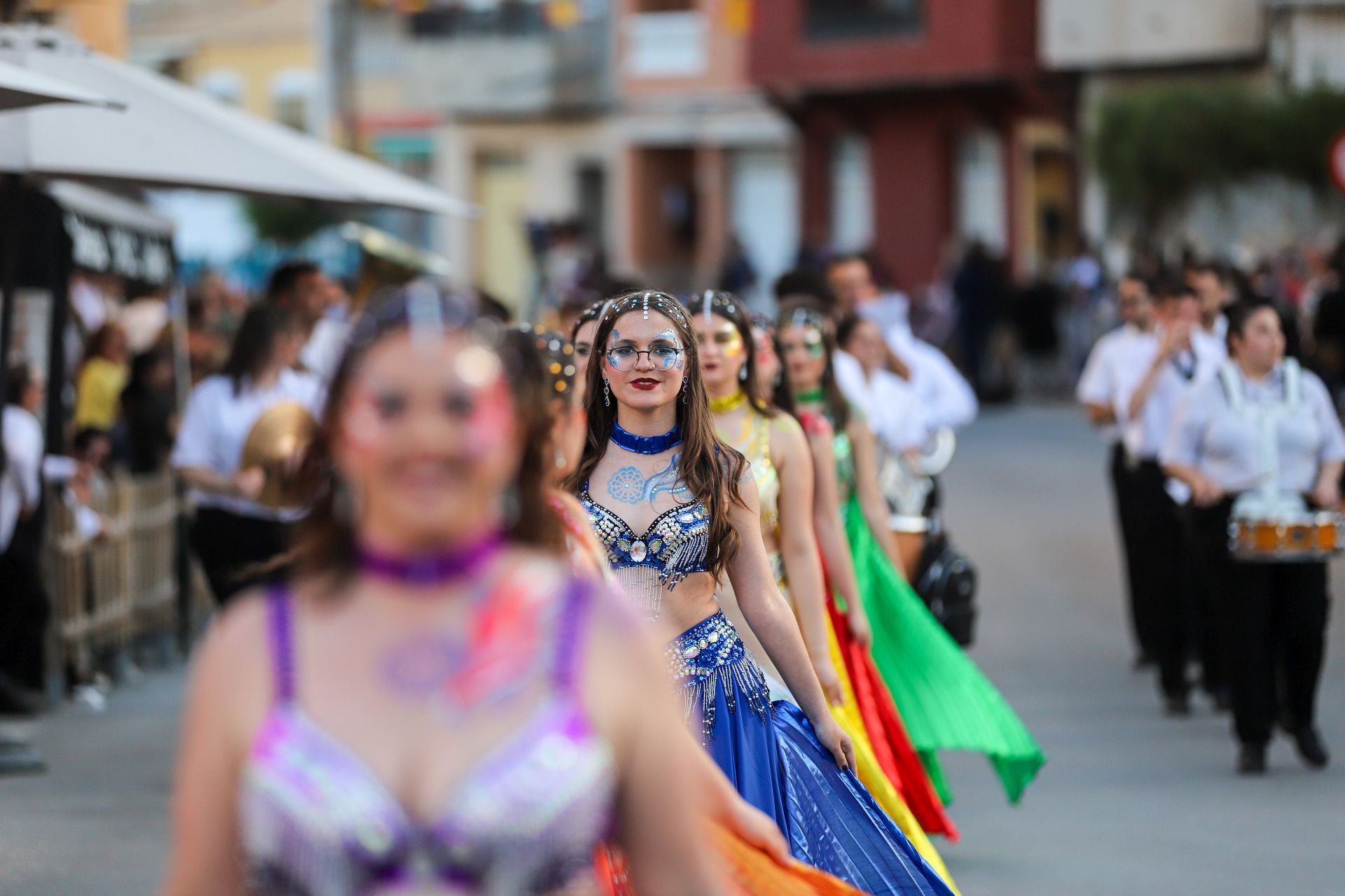 El desfile de Moros y Cristianos de Abanilla, en imágenes