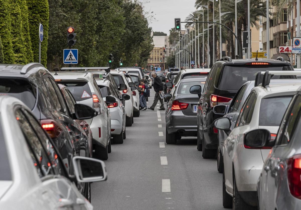 Un coche tarda 3 minutos más en cruzar Cartagena que Murcia