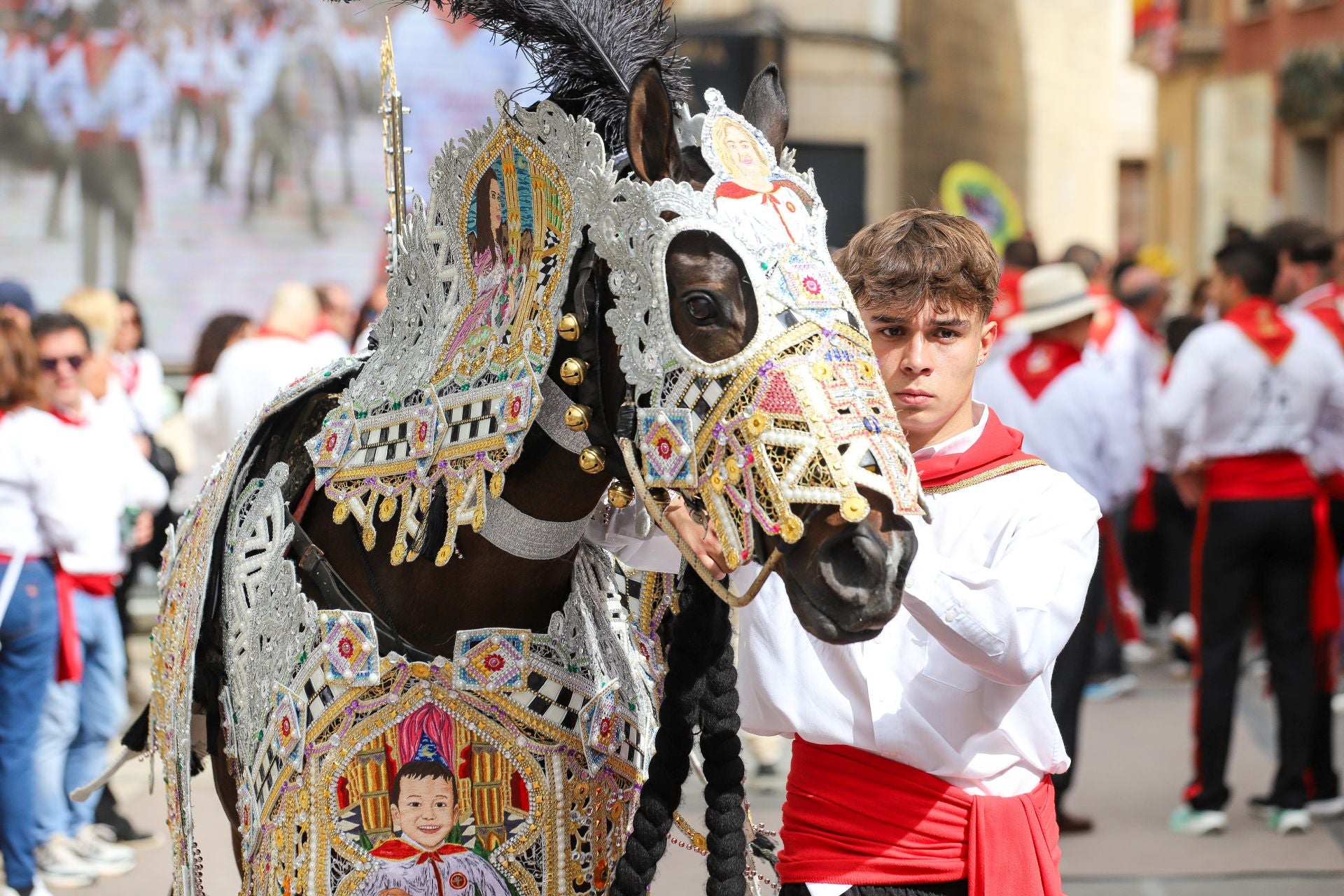 La jornada de la carrera de los Caballos del Vino, en imágenes