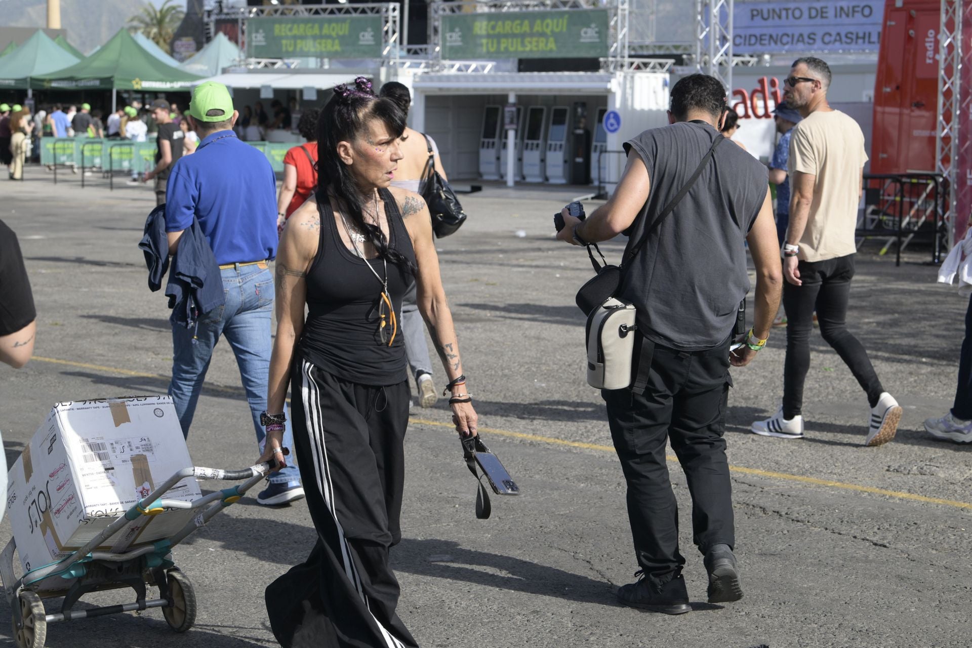 El ambiente de fiesta en la primera jornada del Warm Up de Murcia, en imágenes