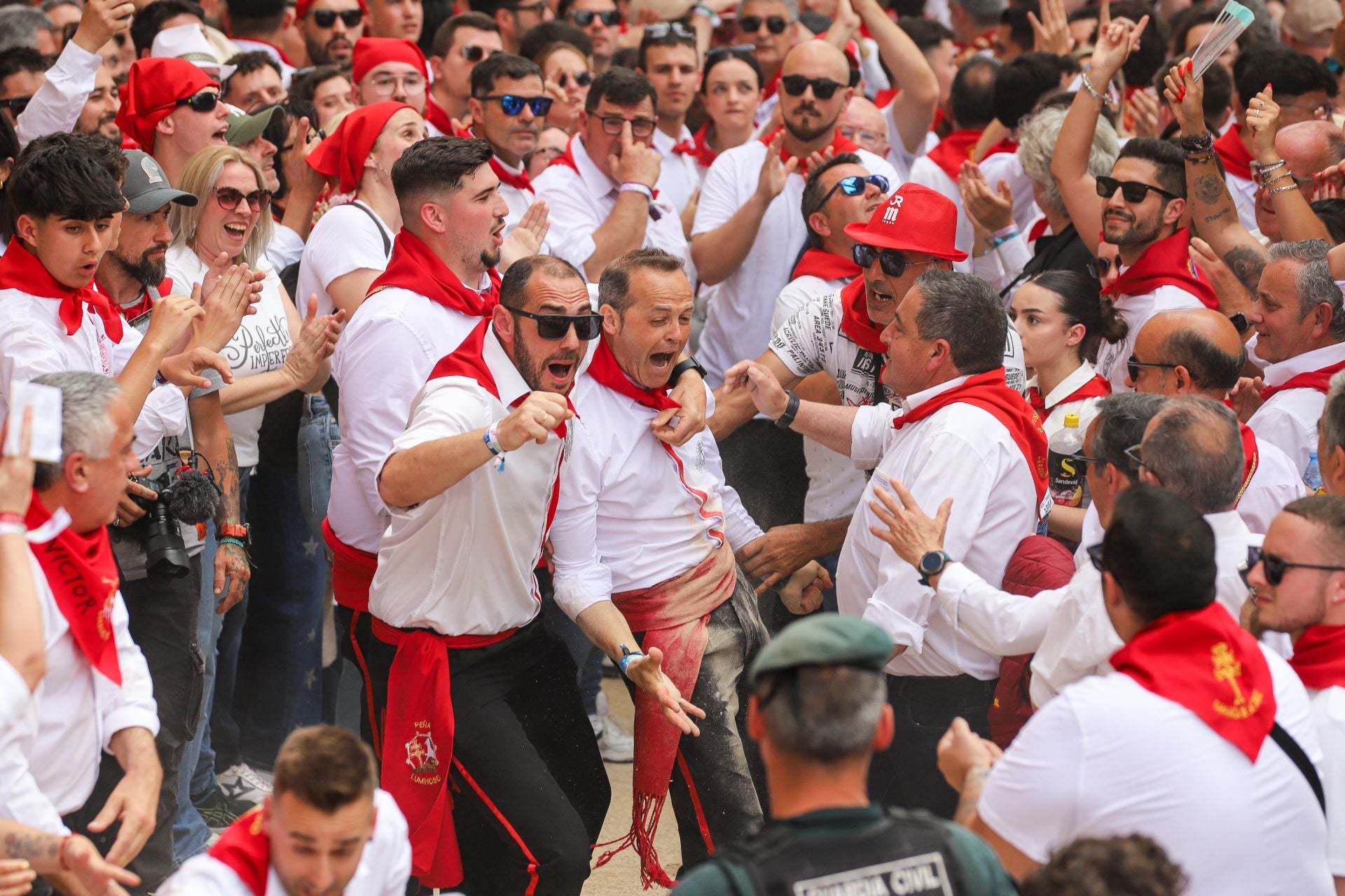 La carrera de los Caballos del Vino 2025, en imágenes