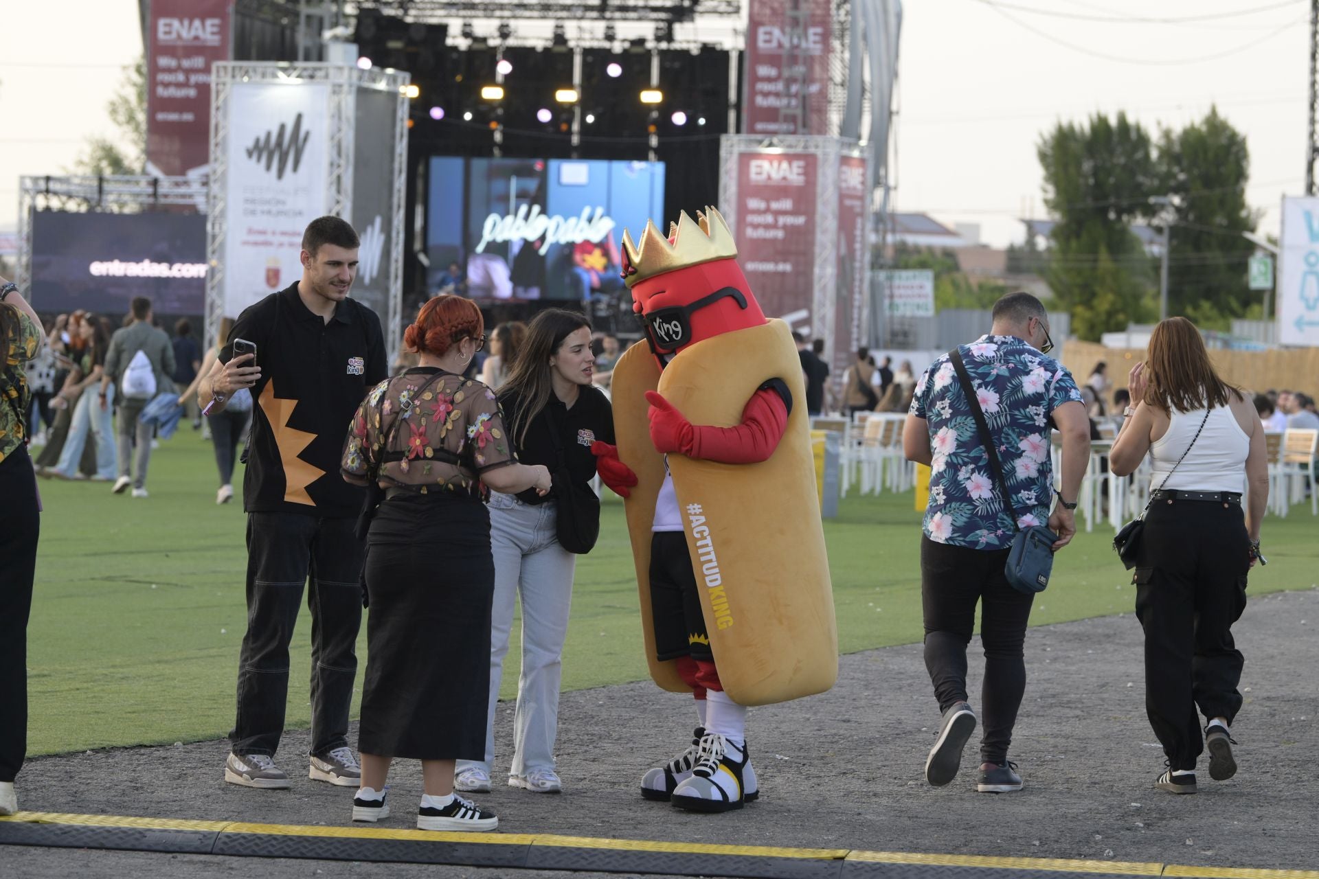 El ambiente de fiesta en la primera jornada del Warm Up de Murcia, en imágenes