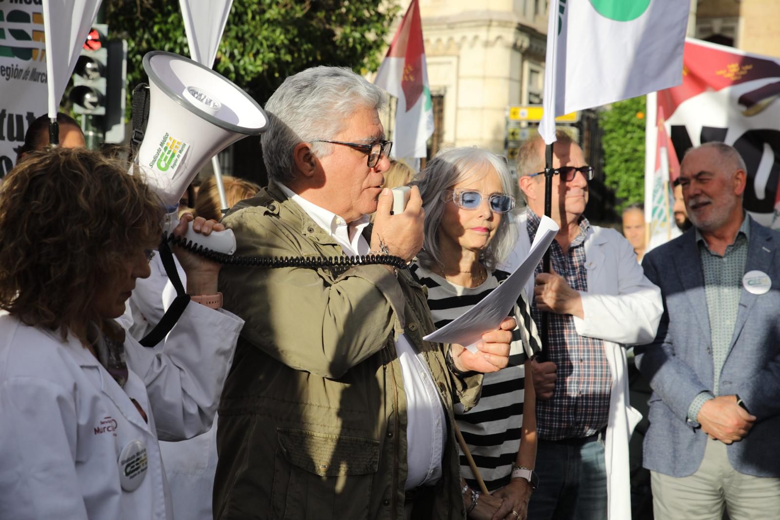 En imágenes, la manifestación de médicos contra el Estatuto Marco