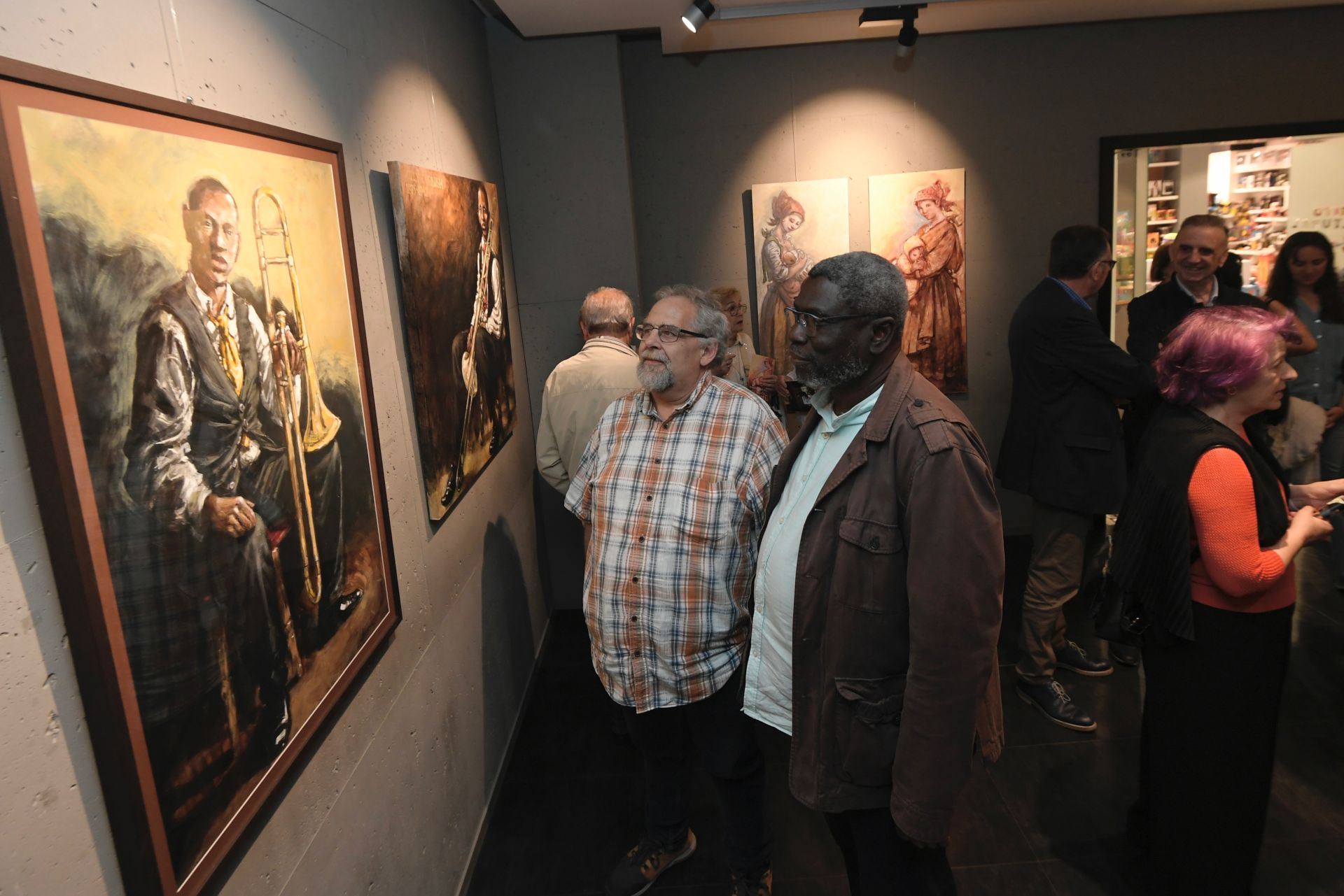Inauguración de la exposición de Chipola, en imágenes