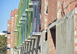 Imagen de archivo de los trabajos de construcción de viviendas nuevas en la pedanía murciana de Guadalupe.