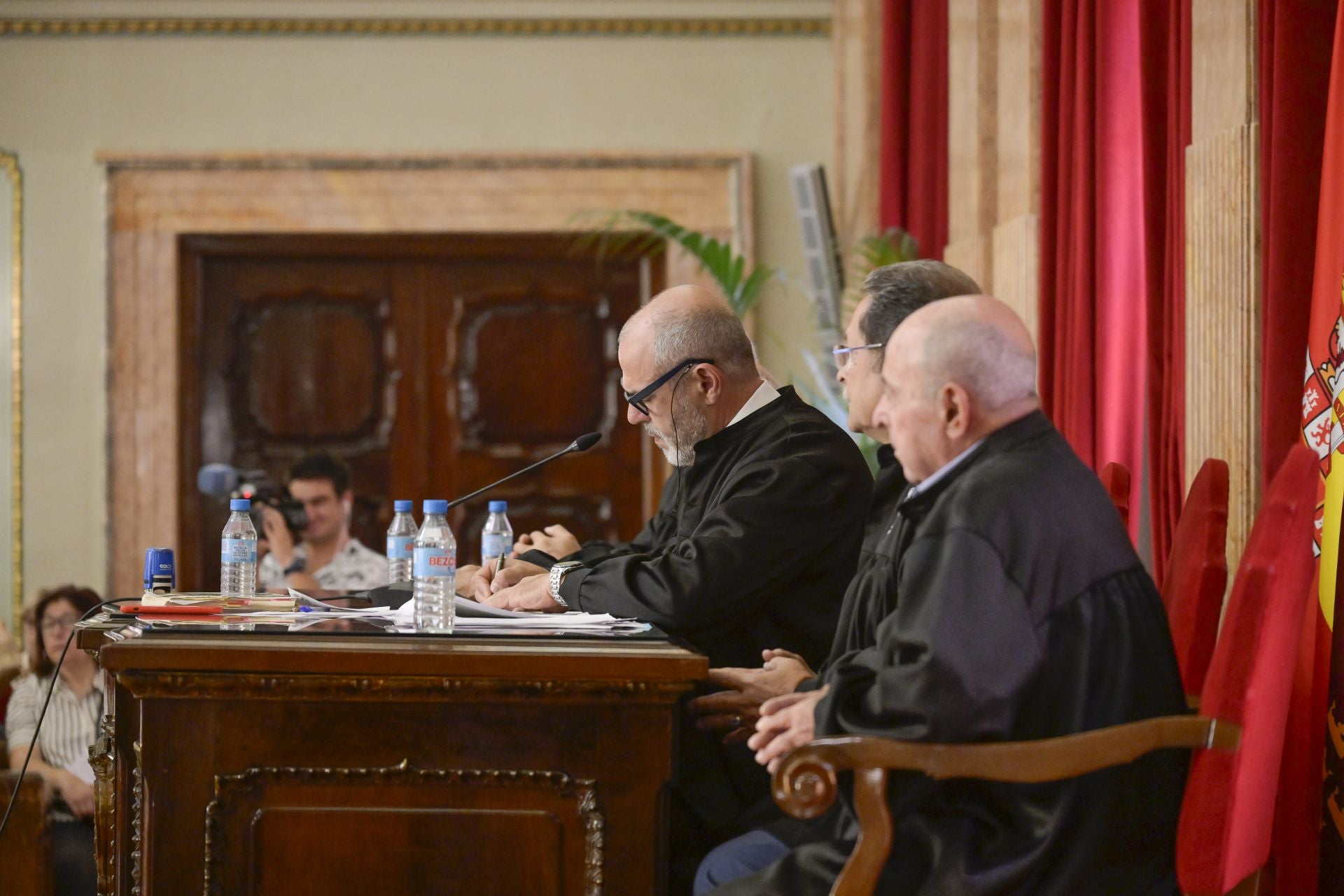 En imágenes, la reunión del Consejo de Hombres Buenos de Murcia