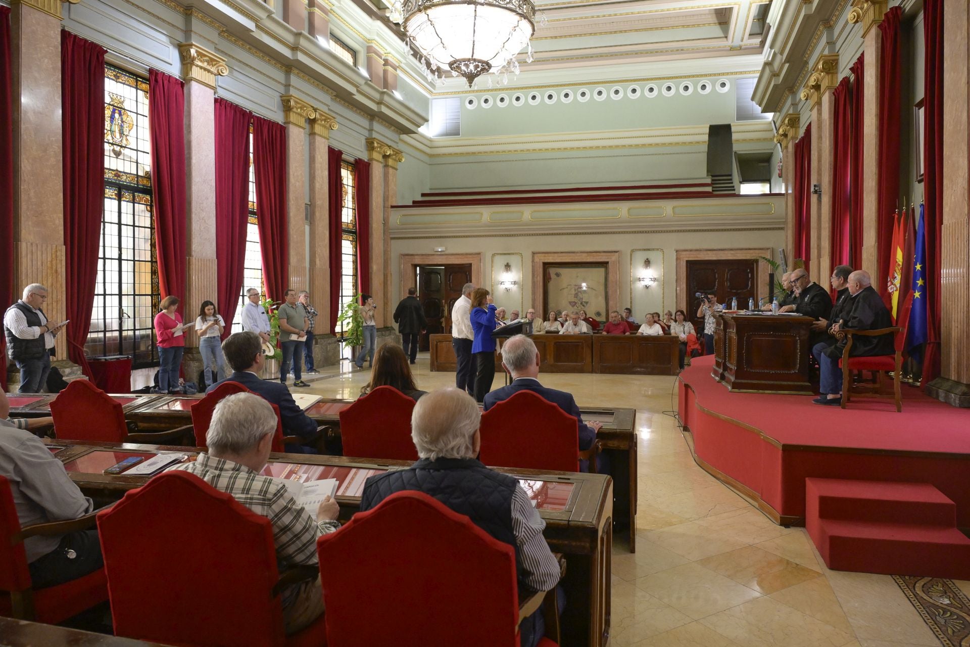 En imágenes, la reunión del Consejo de Hombres Buenos de Murcia