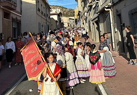 La popular romería reúne a numerosos vecinos de Pliego y alrededores en una gran jornada festiva.