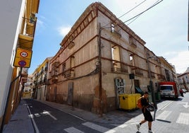 Solar de la calle Álamo en el que se iniciará en breve la excavación previa a la edificación.
